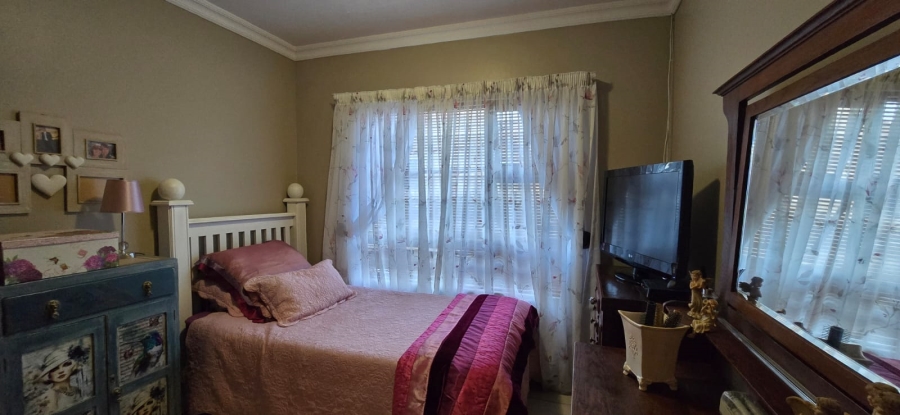 3 Bedroom Property for Sale in Wilkoppies North West